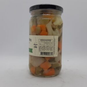 Alternative view of Cristo de los Cerros Pickles Mixtos