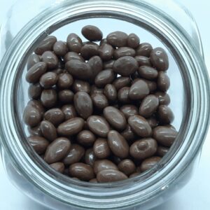 Almendras con chocolate semiamargo x 100grs